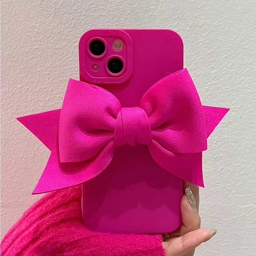 Trendy iPhone Case 📱
